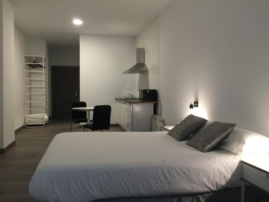 Room And Kitchen บิลเบา ภายนอก รูปภาพ