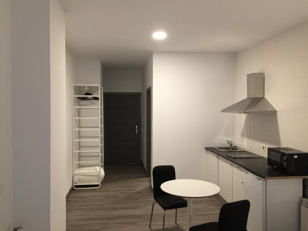 Room And Kitchen บิลเบา ภายนอก รูปภาพ
