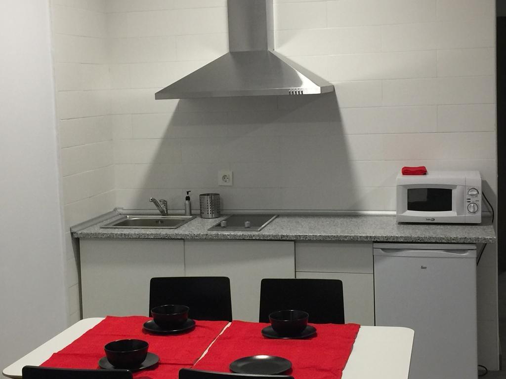 Room And Kitchen บิลเบา ภายนอก รูปภาพ