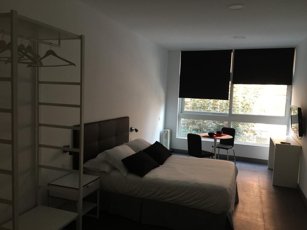 Room And Kitchen บิลเบา ภายนอก รูปภาพ