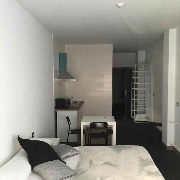 Room And Kitchen บิลเบา ภายนอก รูปภาพ